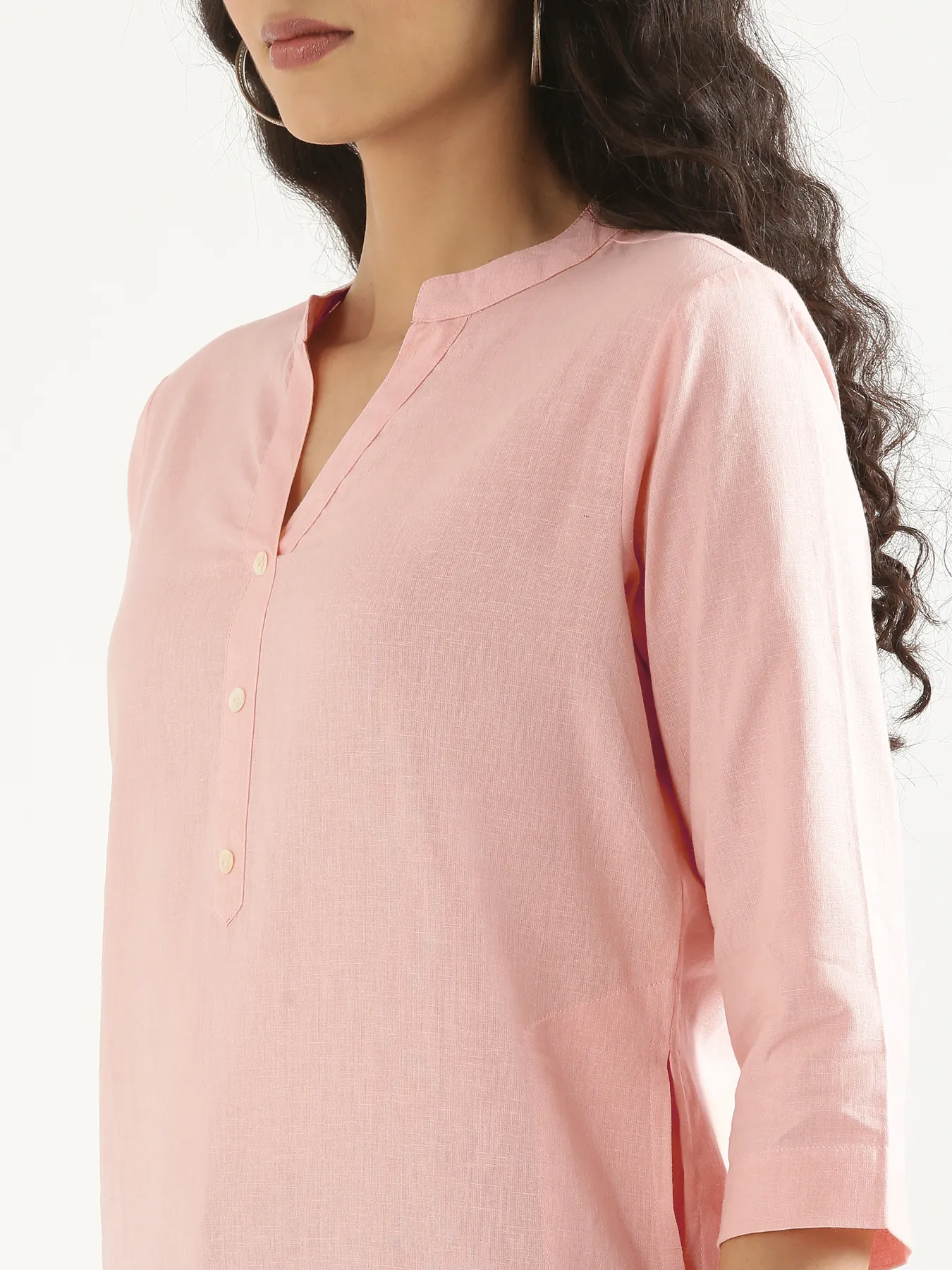 Women Salmon Pink Airy Linen Long Kurta - Image 6