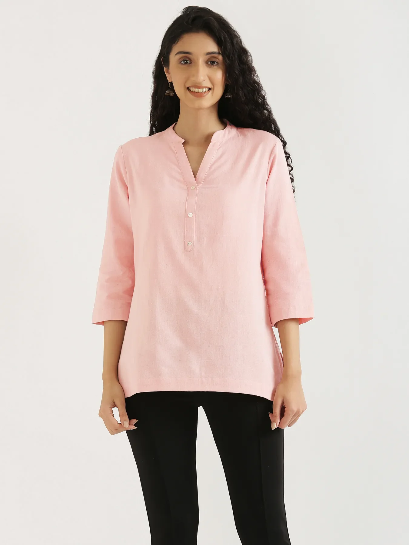 Women Salmon Pink Airy Linen Short Kurta - Image 11