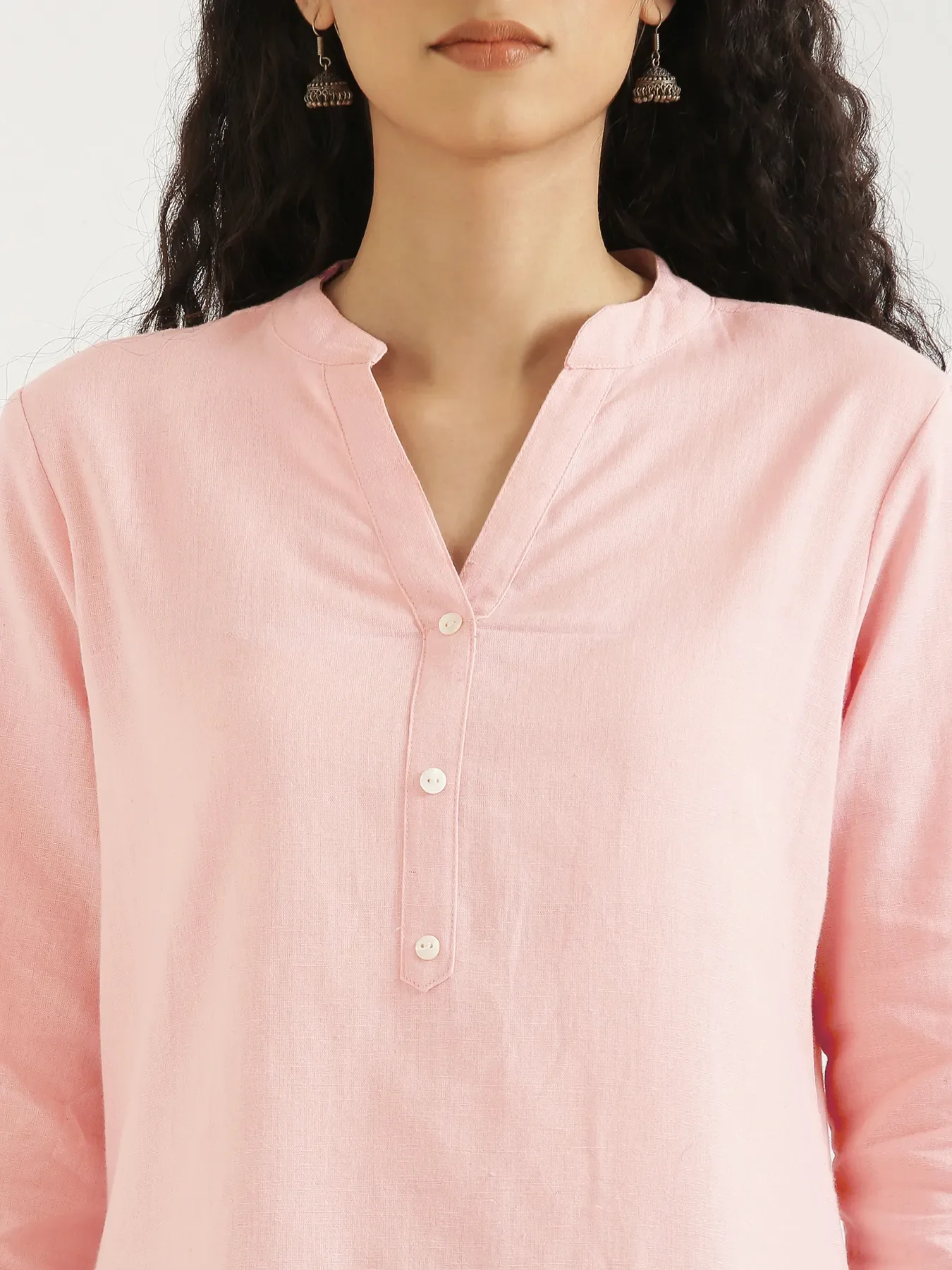 Women Salmon Pink Airy Linen Short Kurta - Image 6