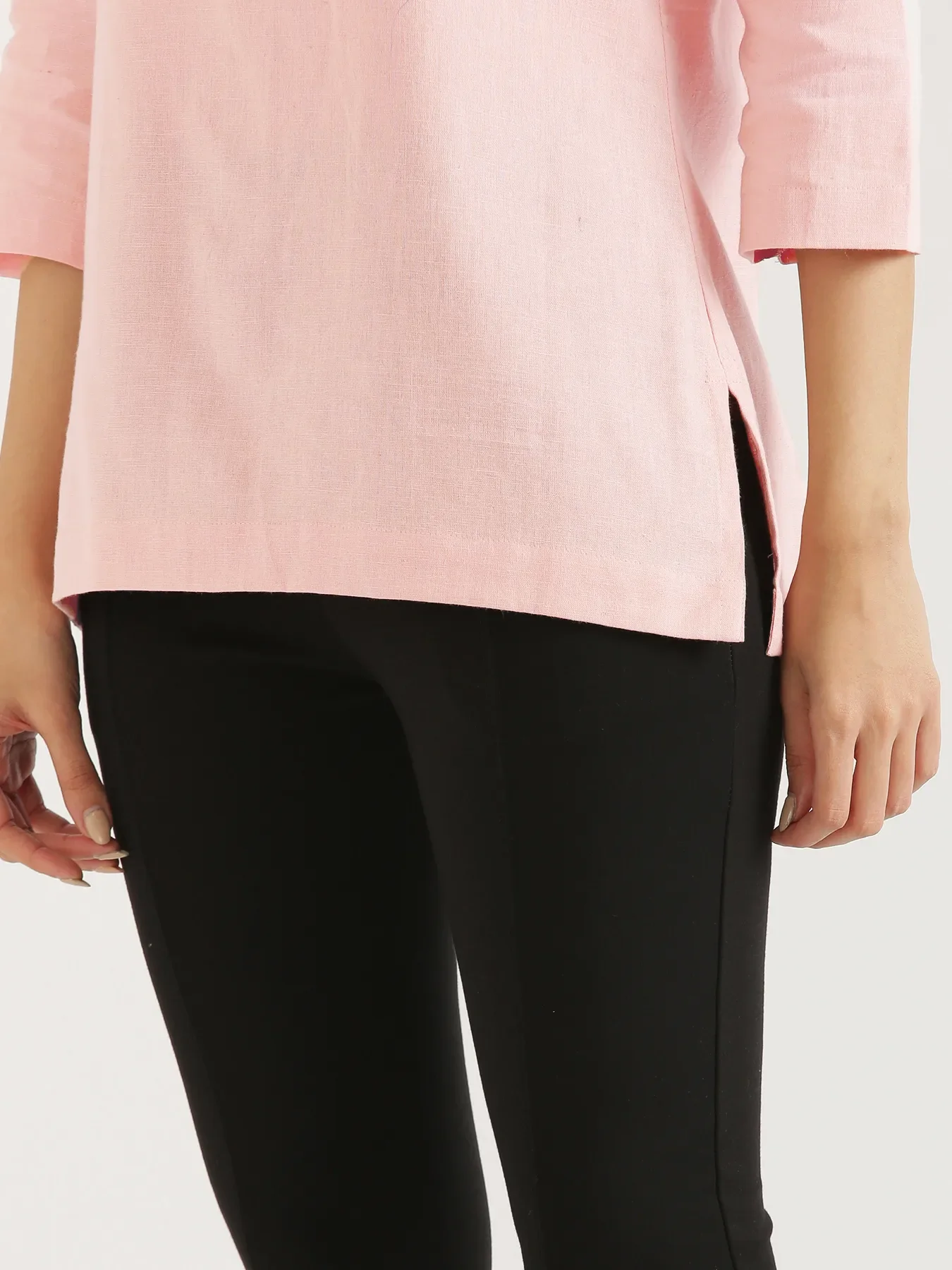 Women Salmon Pink Airy Linen Short Kurta - Image 8