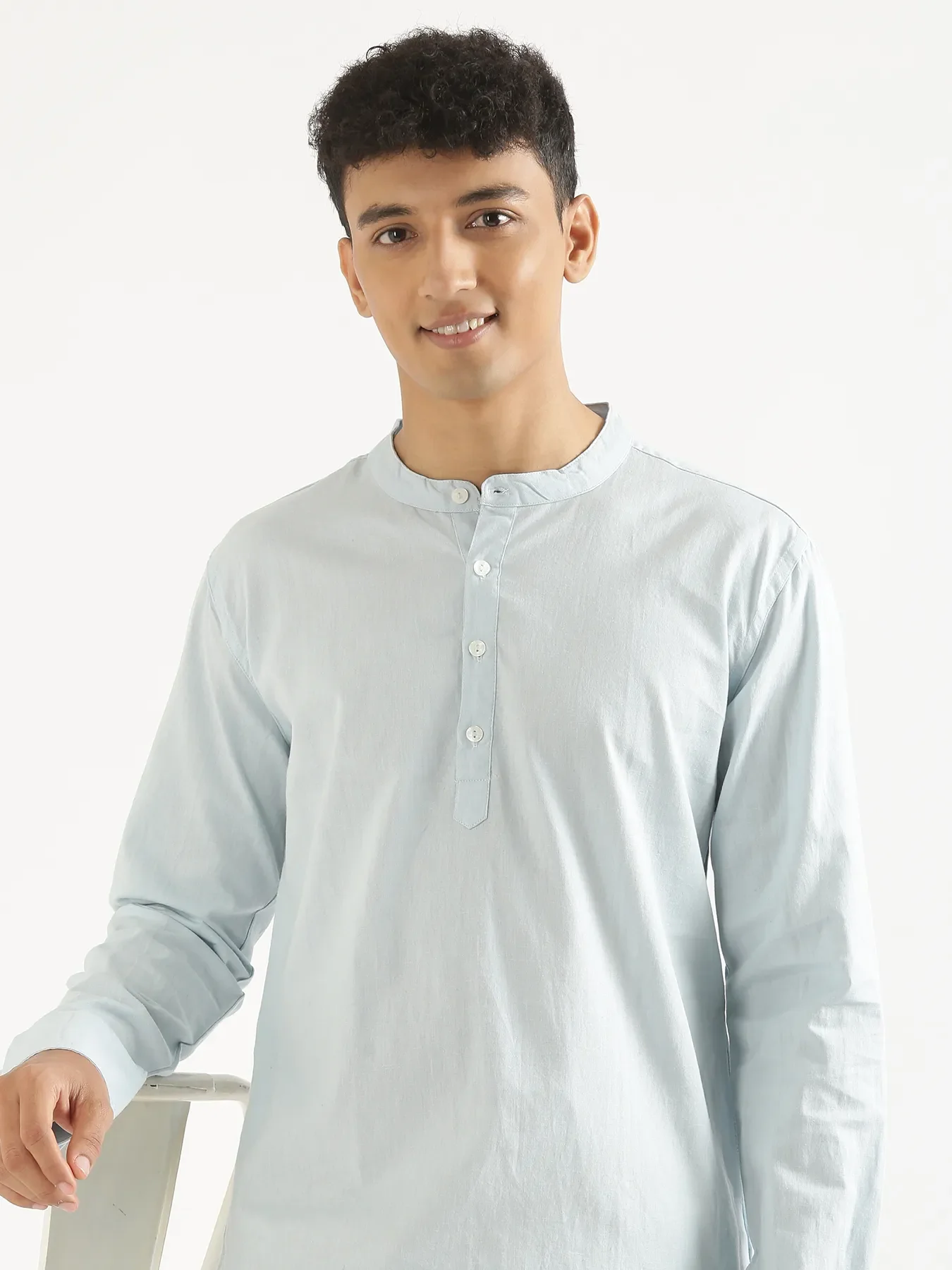 Men Sky Blue Airy Linen Long Kurta - Image 5
