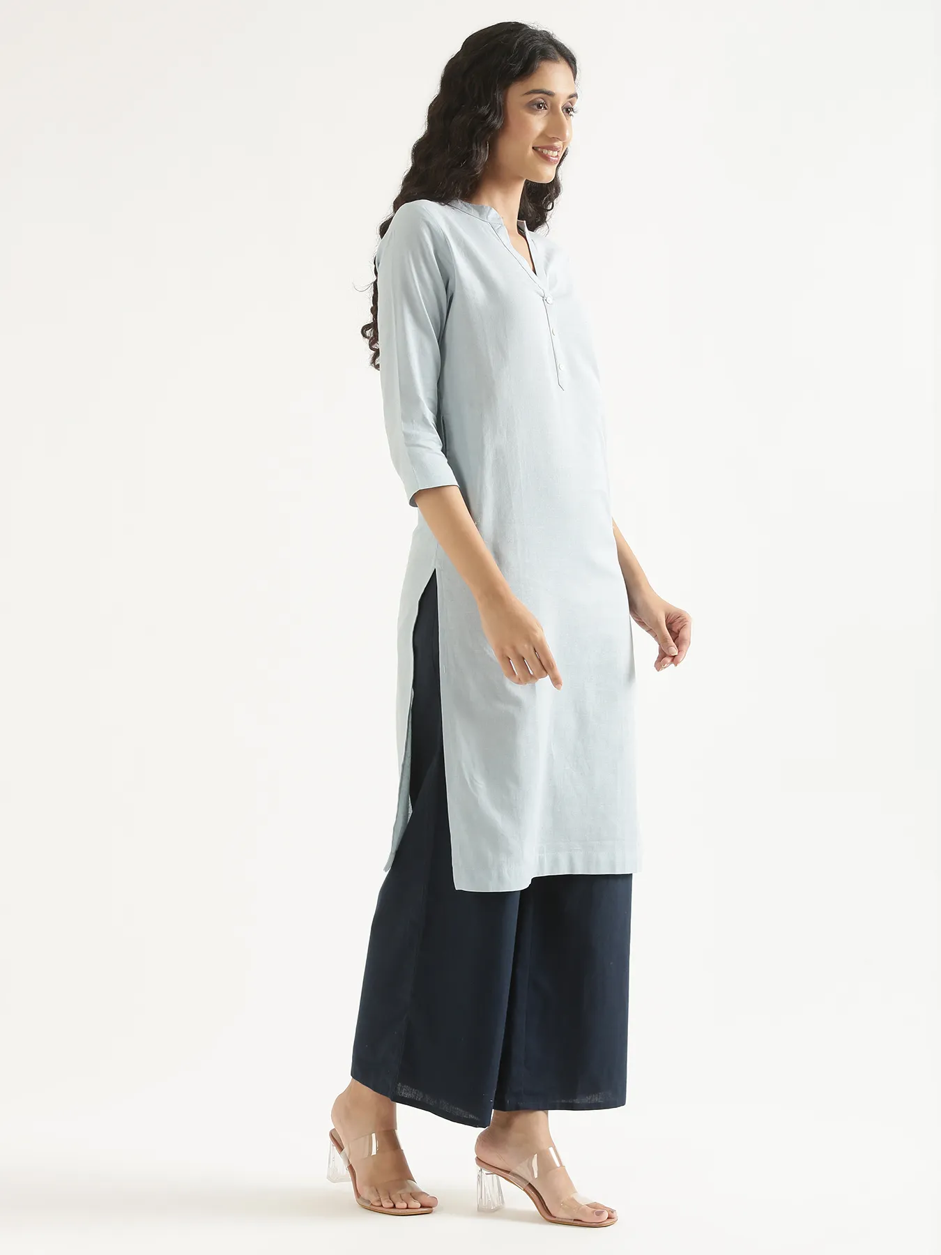 Women Sky Blue Airy Linen Long Kurta - Image 10