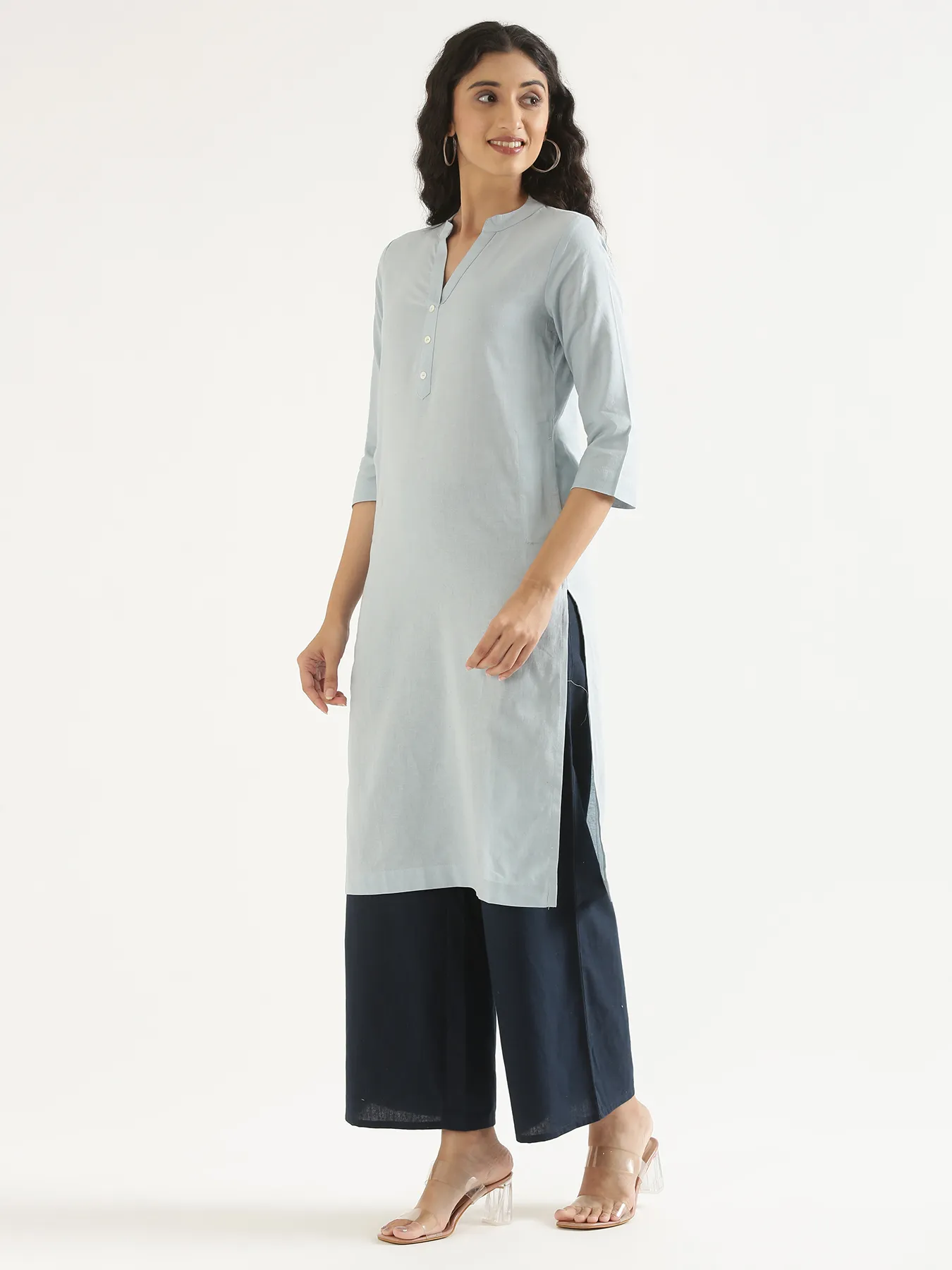 Women Sky Blue Airy Linen Long Kurta - Image 3