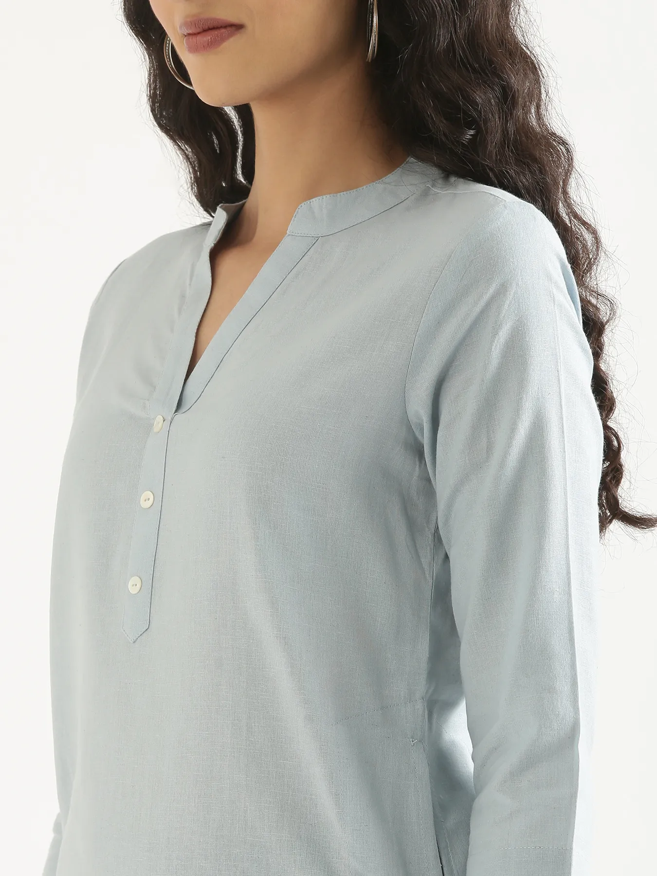 Women Sky Blue Airy Linen Long Kurta - Image 6