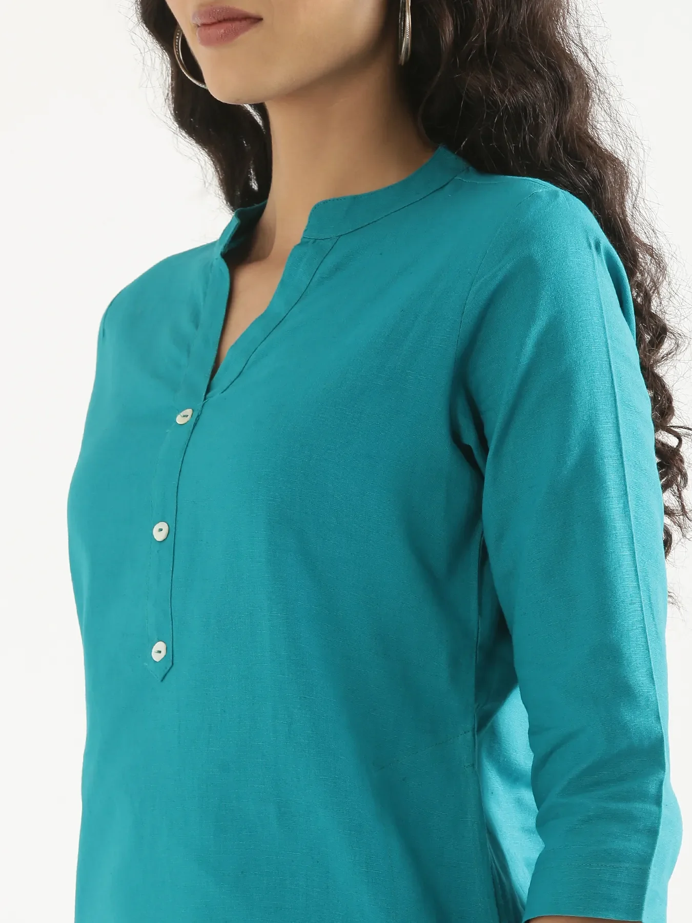 Women Teal Airy Linen Long Kurta - Image 5