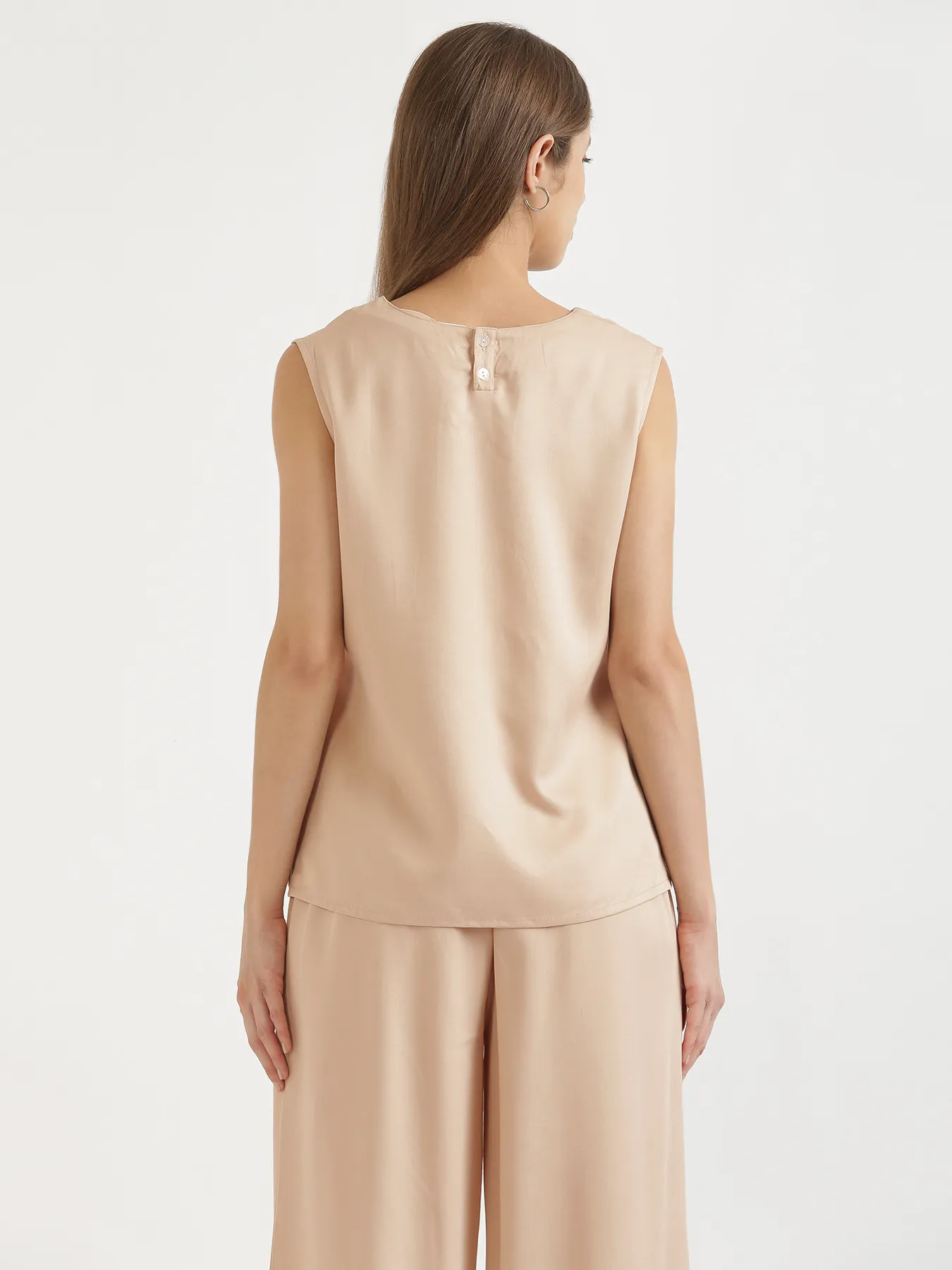 Women Beige V-Neck Sleeveless Top - Image 9