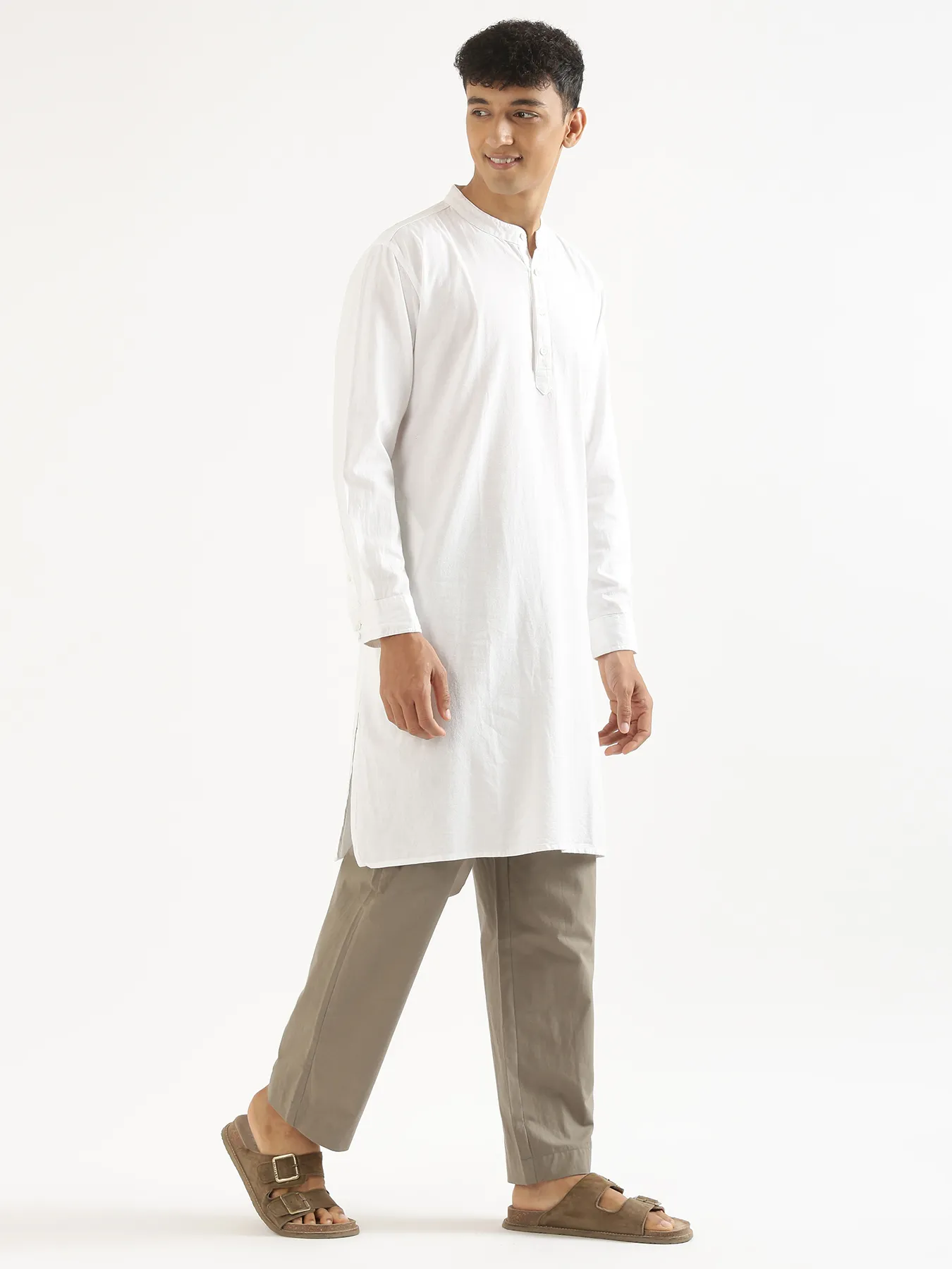 Men White Airy Linen Long Kurta - Image 4