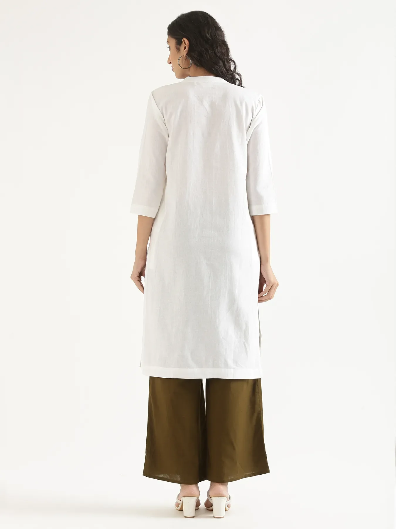 Women White Airy Linen Long Kurta - Image 11