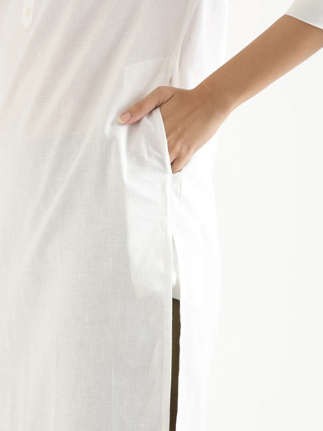 Women White Airy Linen Long Kurta - Image 8