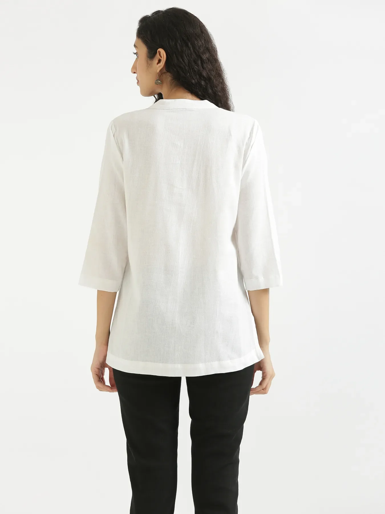 Women White Airy Linen Short Kurta - Image 6