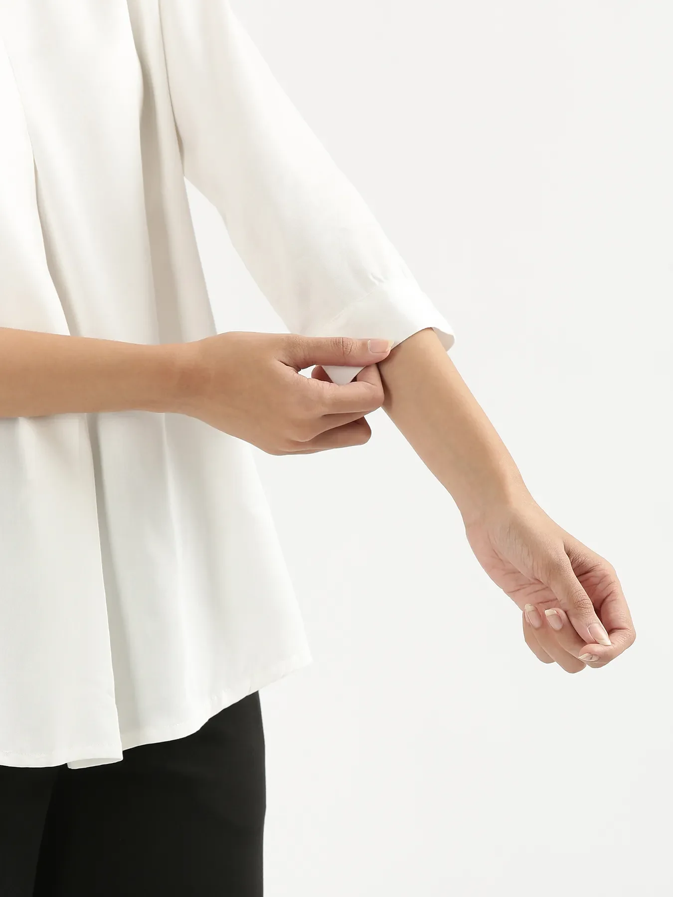 Women White Viscose Pleated Top - Image 7