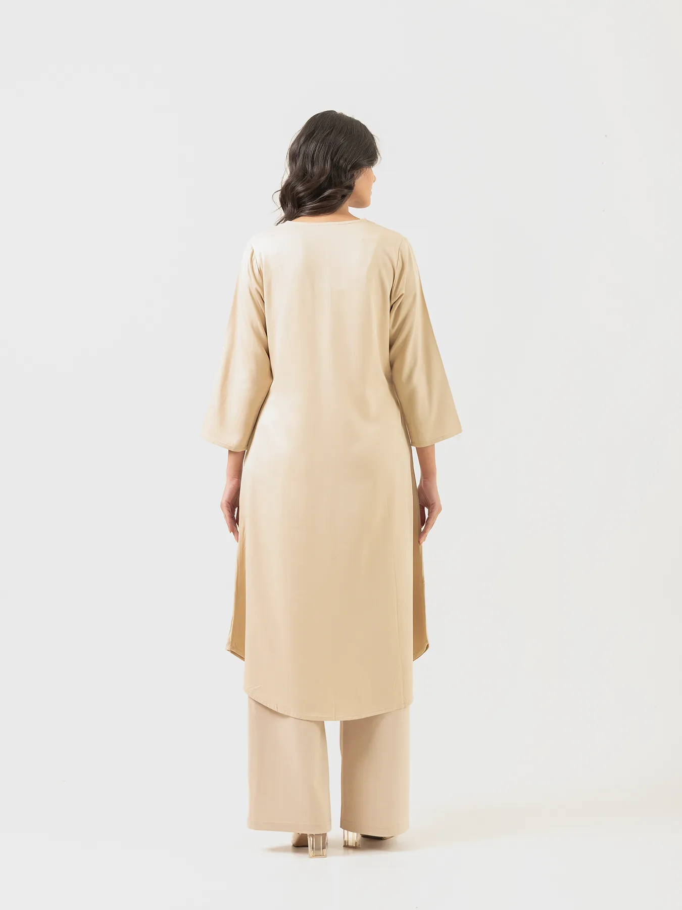 Women Beige Flowy Pleated Kurta - Image 7