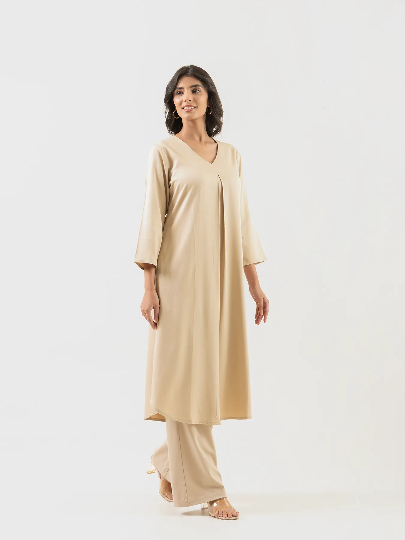 Women Beige Flowy Pleated Kurta - Image 8
