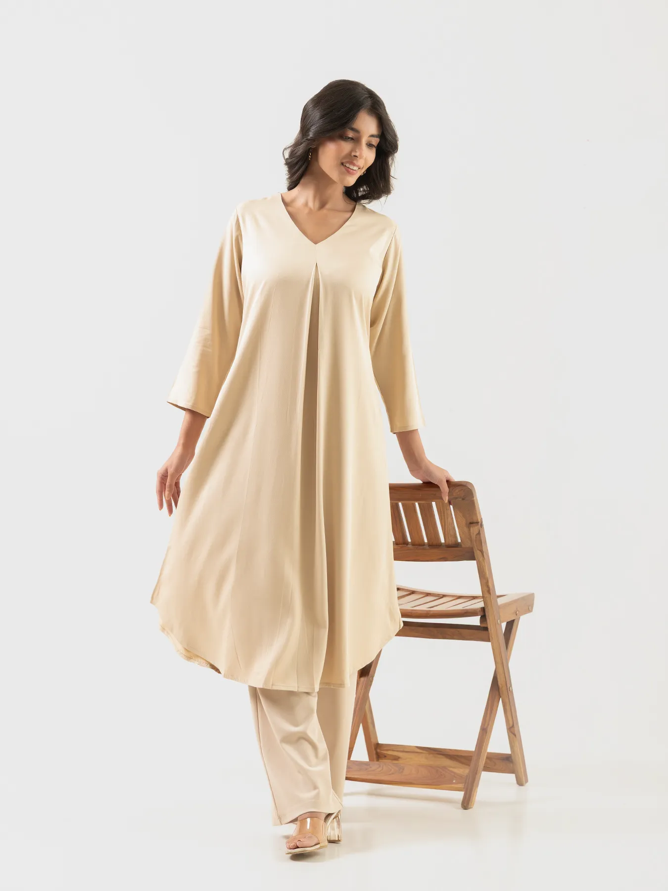 Women Beige Flowy Pleated Kurta - Image 9