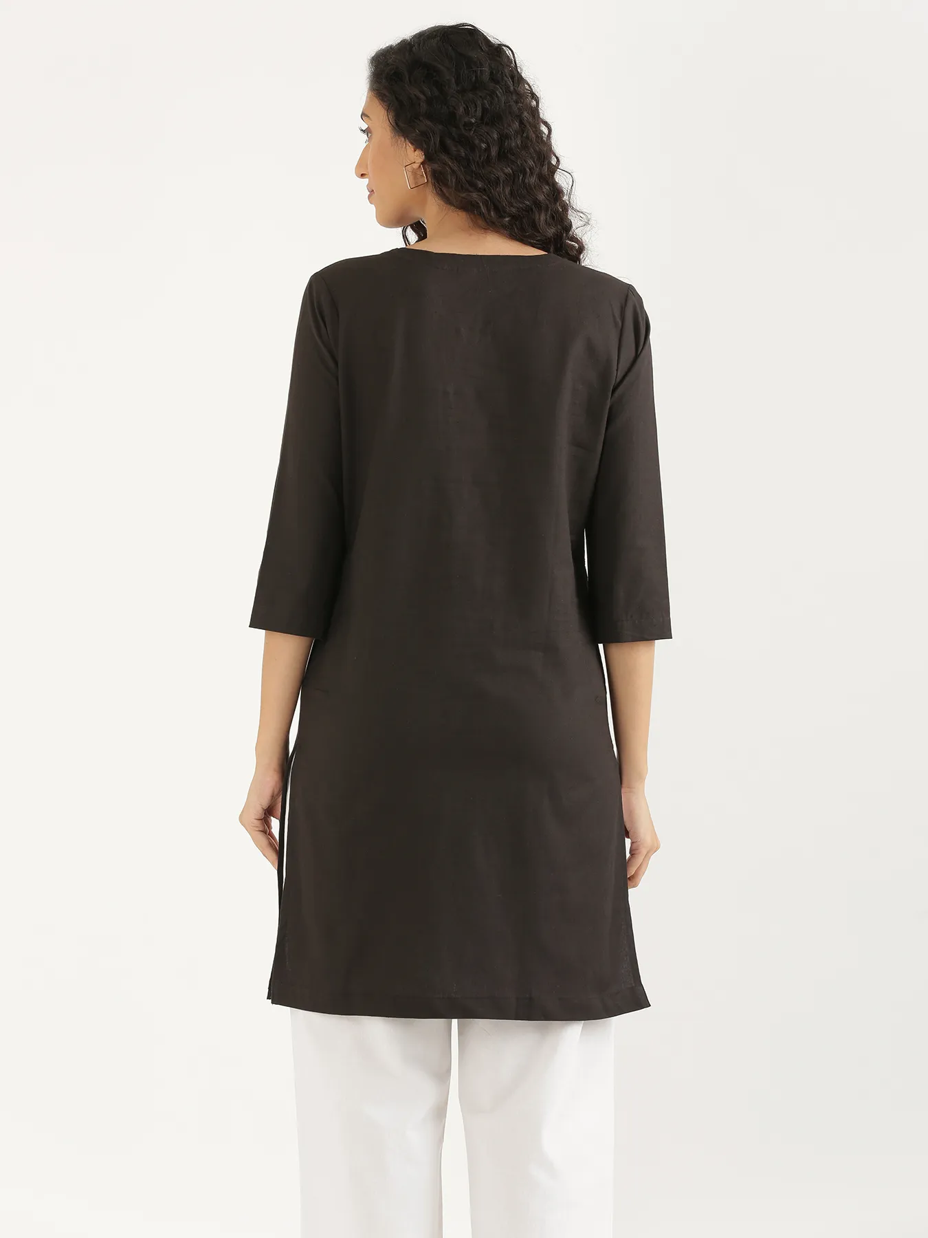 Women Black Airy Linen Mid Thigh Length Kurta - Image 9