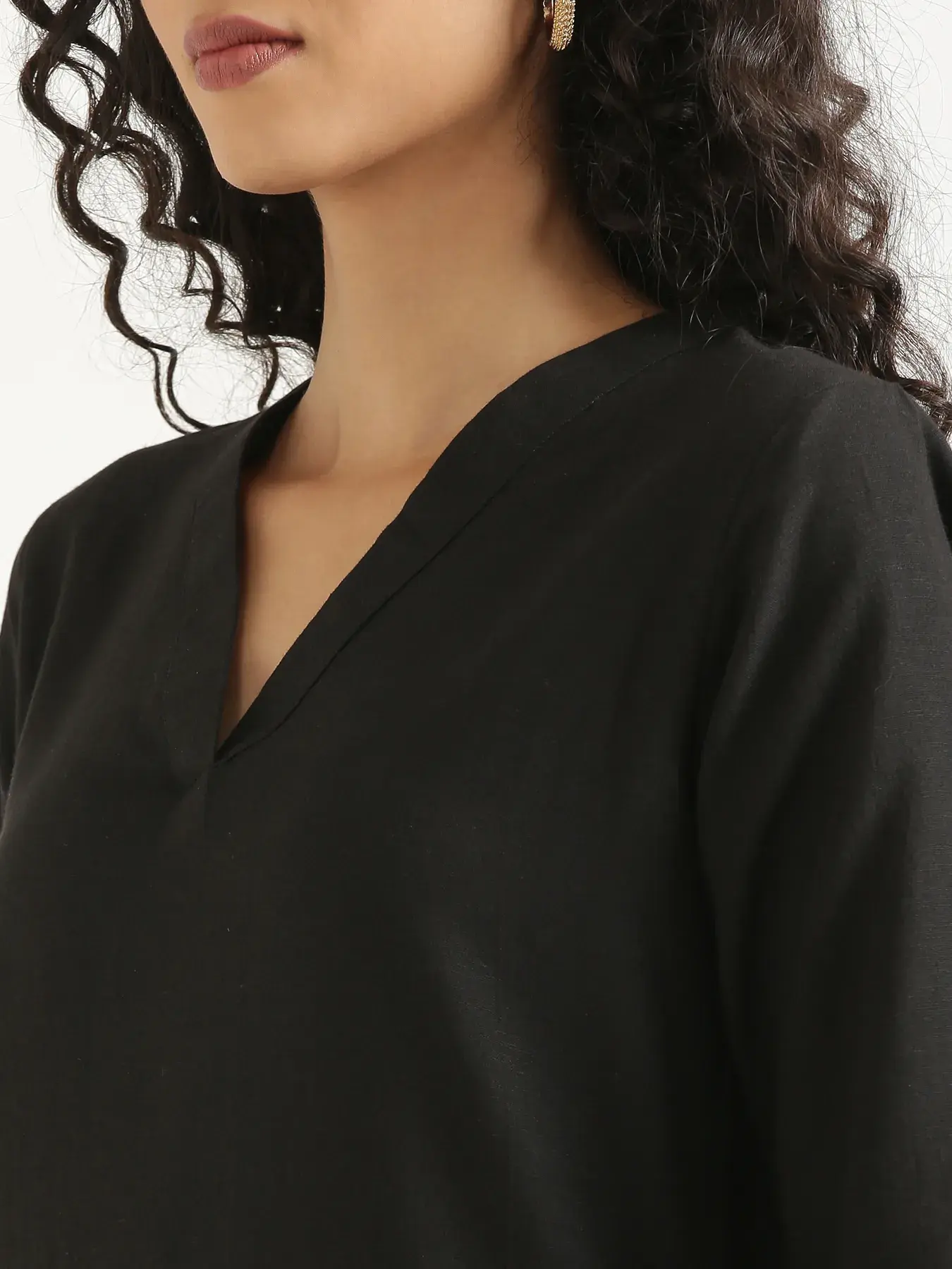 Women Black Flowy Linen A-Line Long Kurta - Image 8