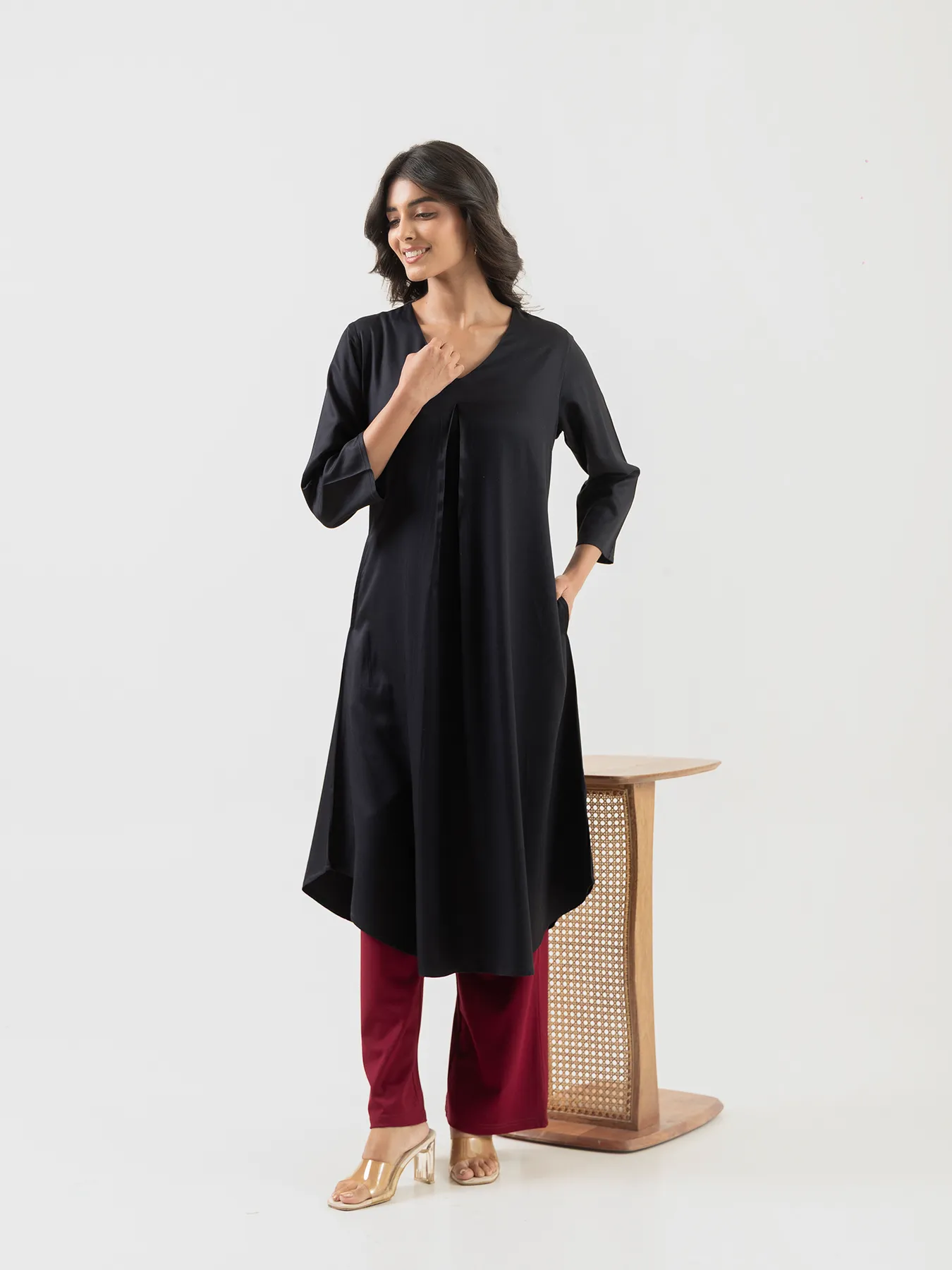 Women Black Flowy Pleated Kurta - Image 8