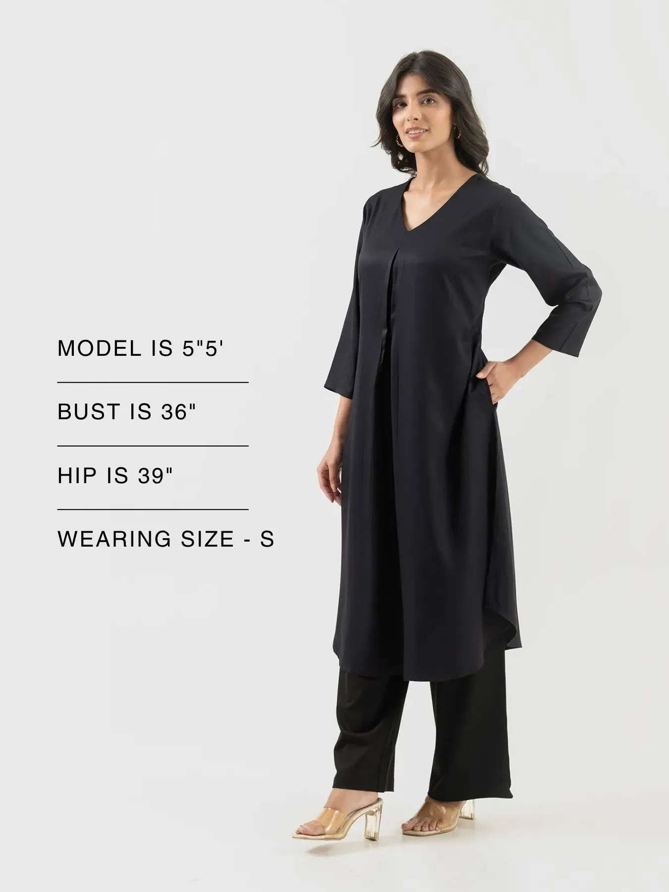 Women Black Flowy Pleated Kurta - Image 9