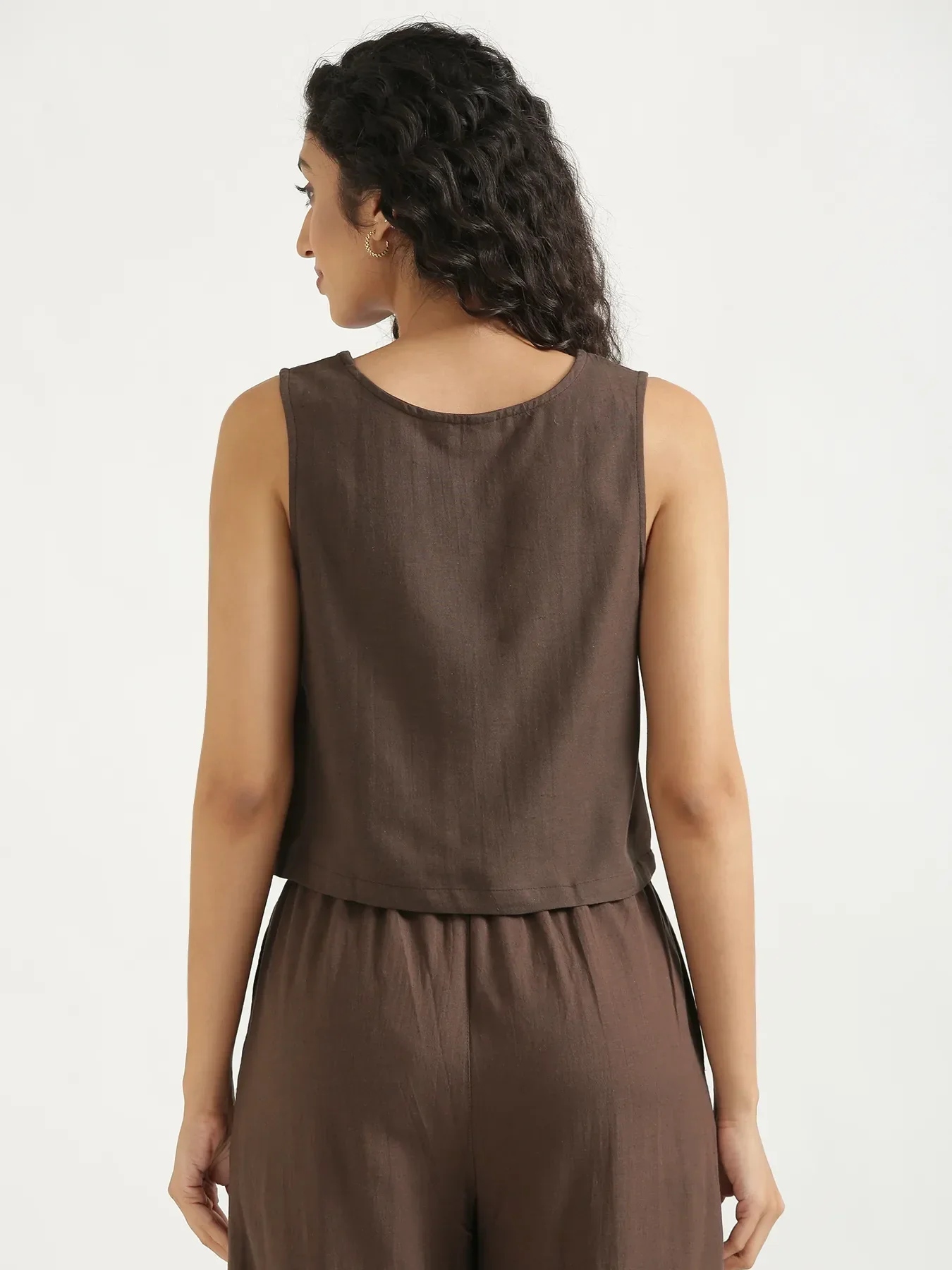 Women Dark Brown Flowy Linen Crop Top - Image 7