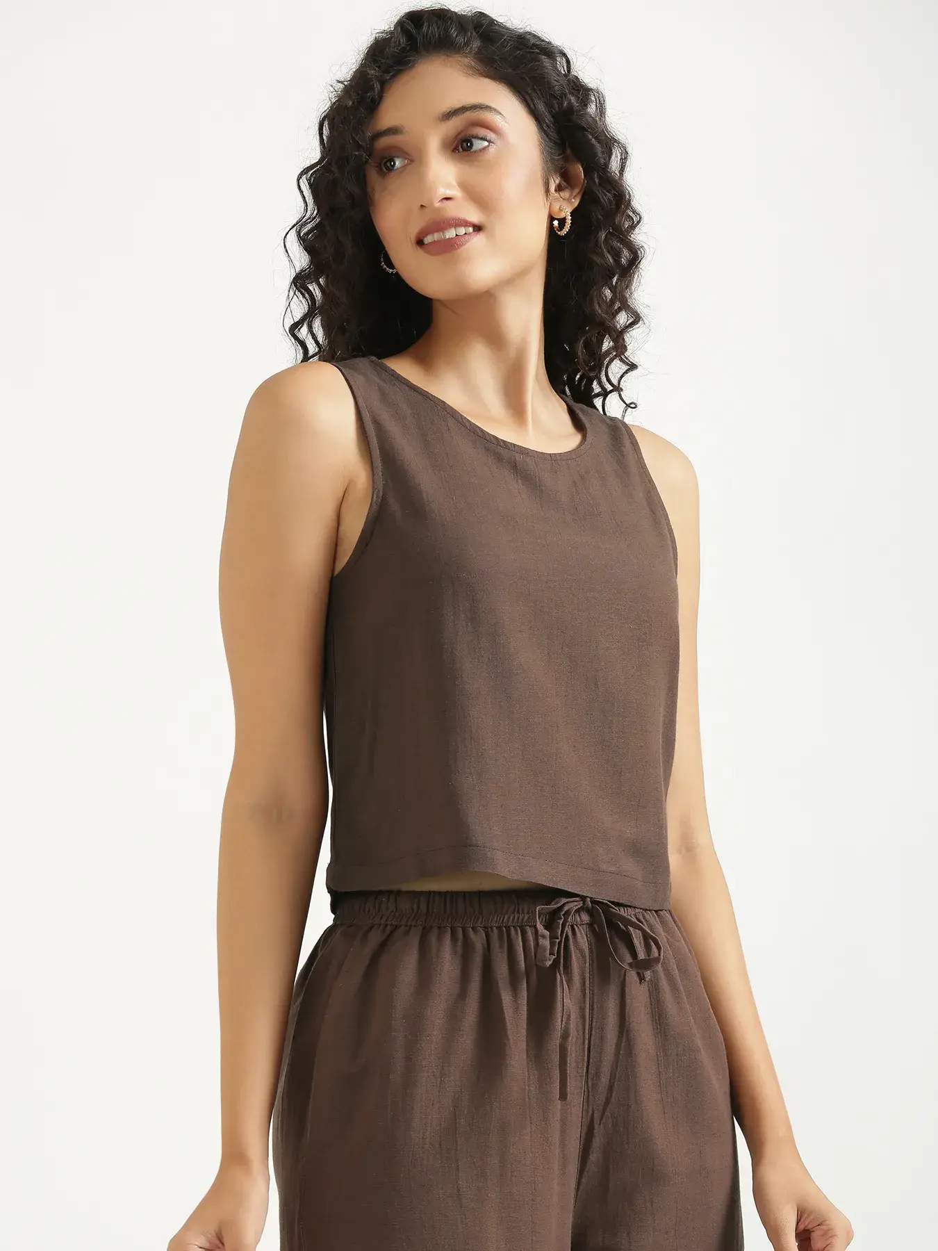 Women Dark Brown Flowy Linen Crop Top - Image 8