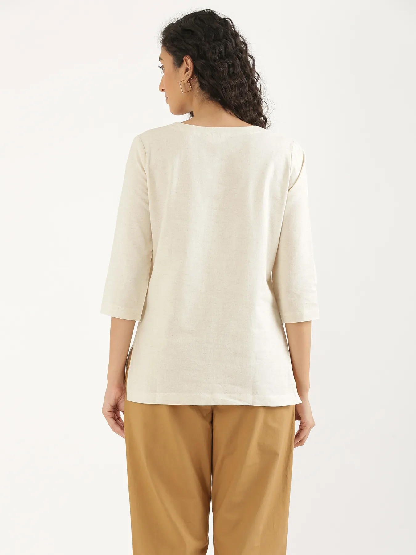 Women Ecru Airy Linen Split Neck Short Kurta - Image 10