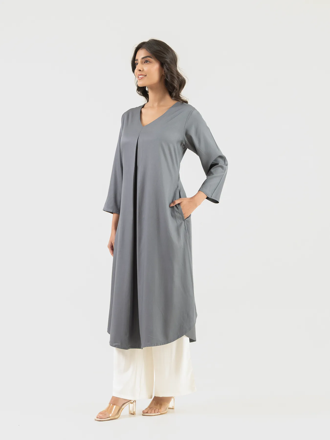 Women Grey Flowy Pleated Kurta - Image 4