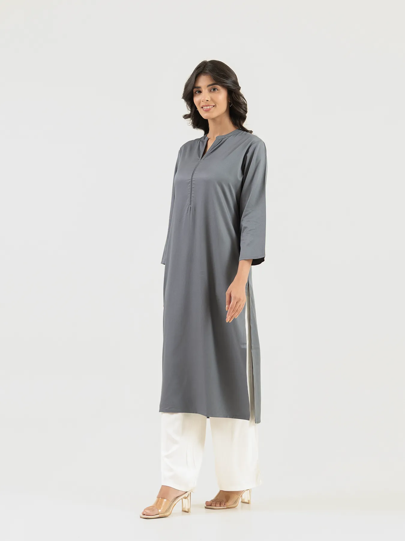 Women Grey Flowy Straight Long Kurta - Image 3