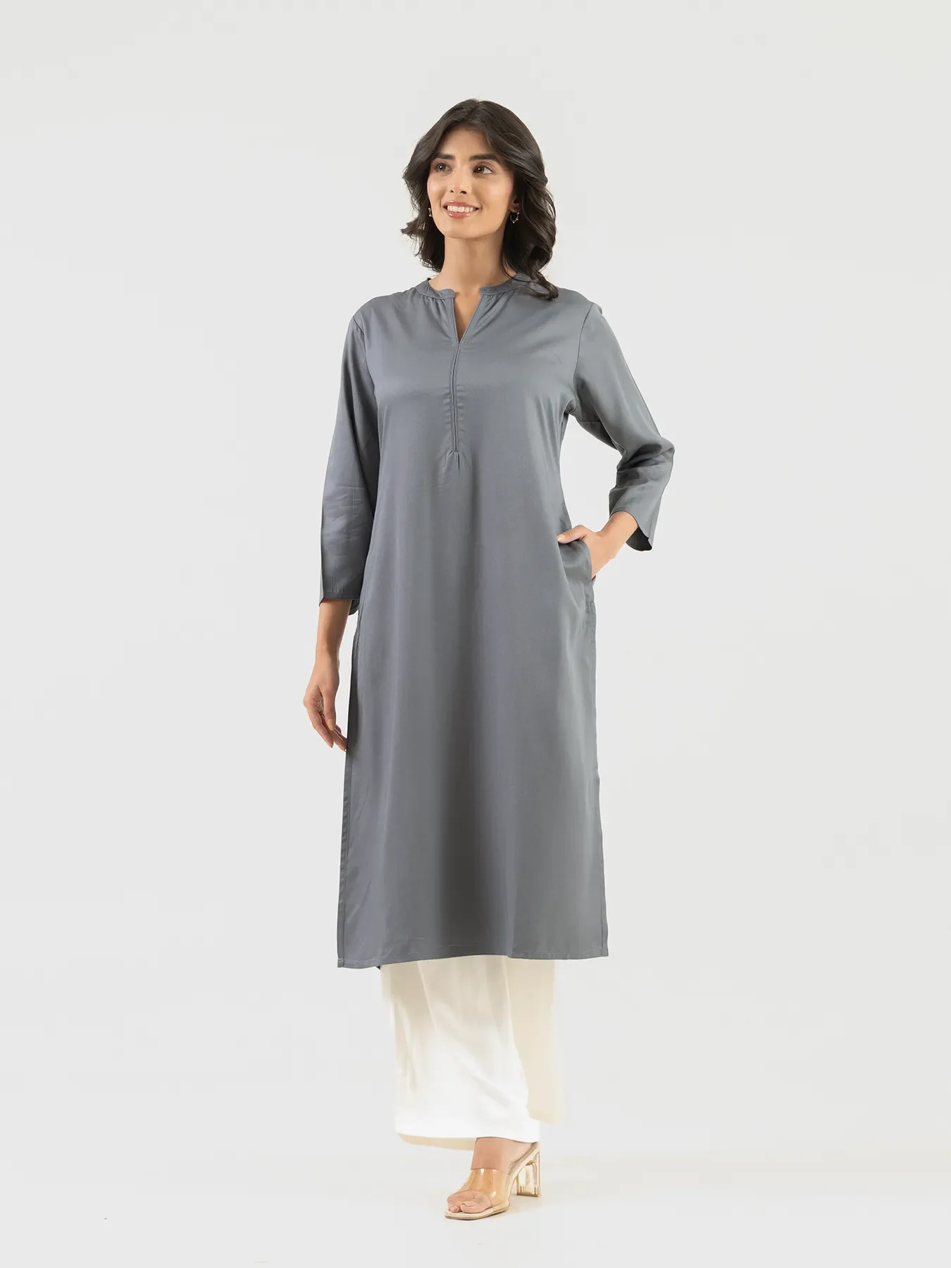 Women Grey Flowy Straight Long Kurta - Image 4