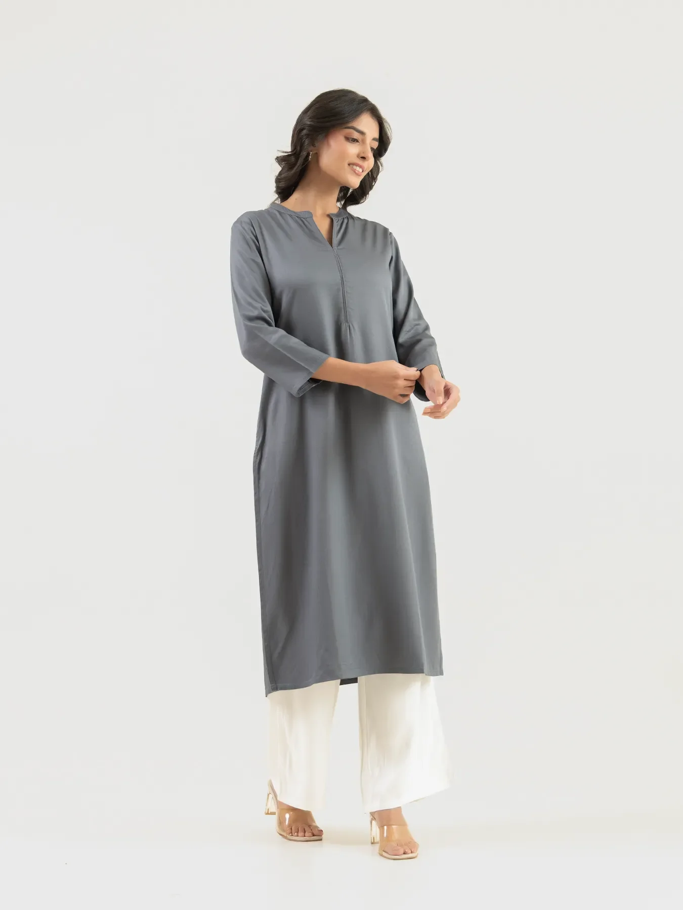 Women Grey Flowy Straight Long Kurta - Image 5