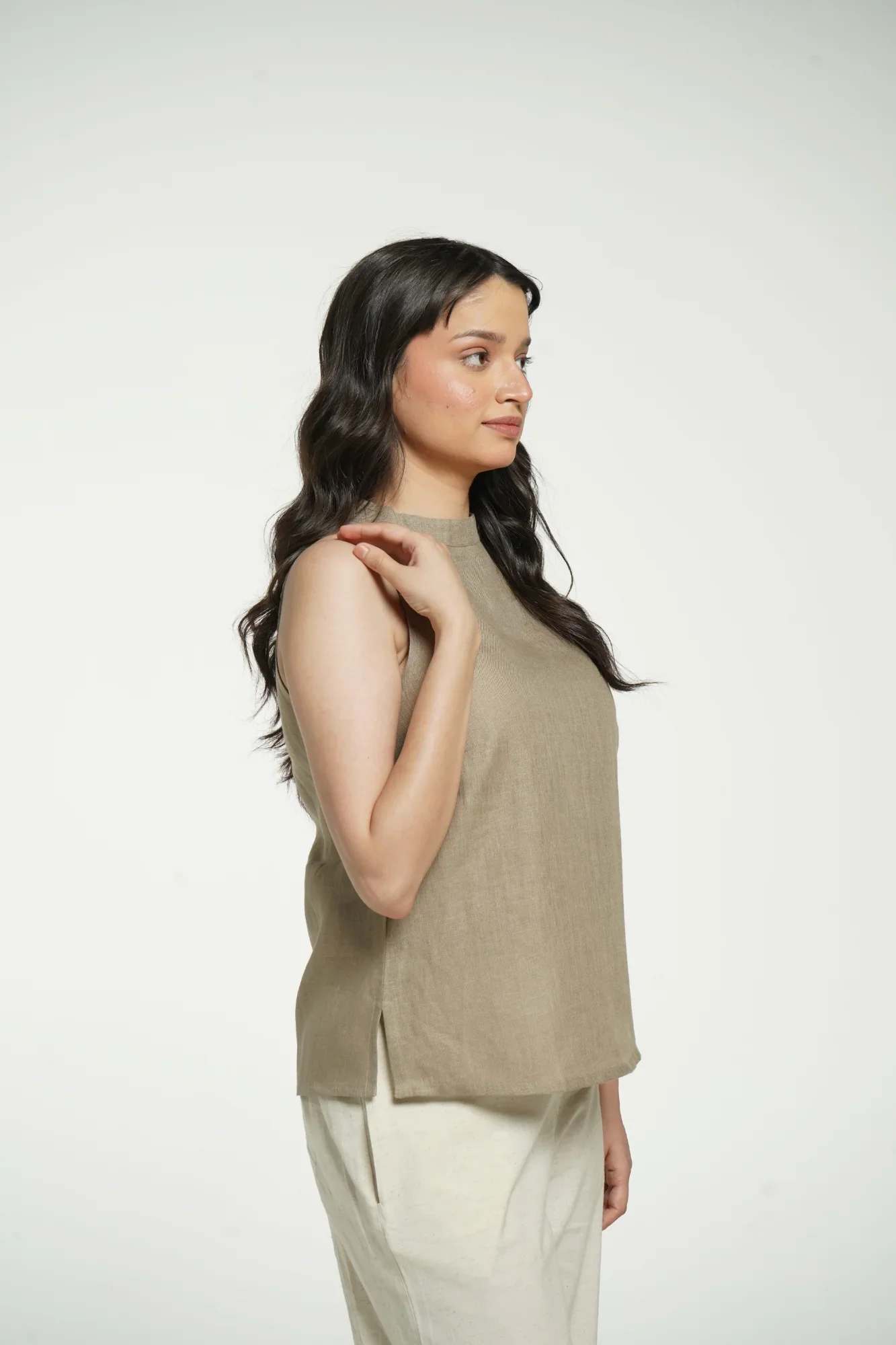 Women Khakhi Pure Linen Halter Neck Top - Image 4