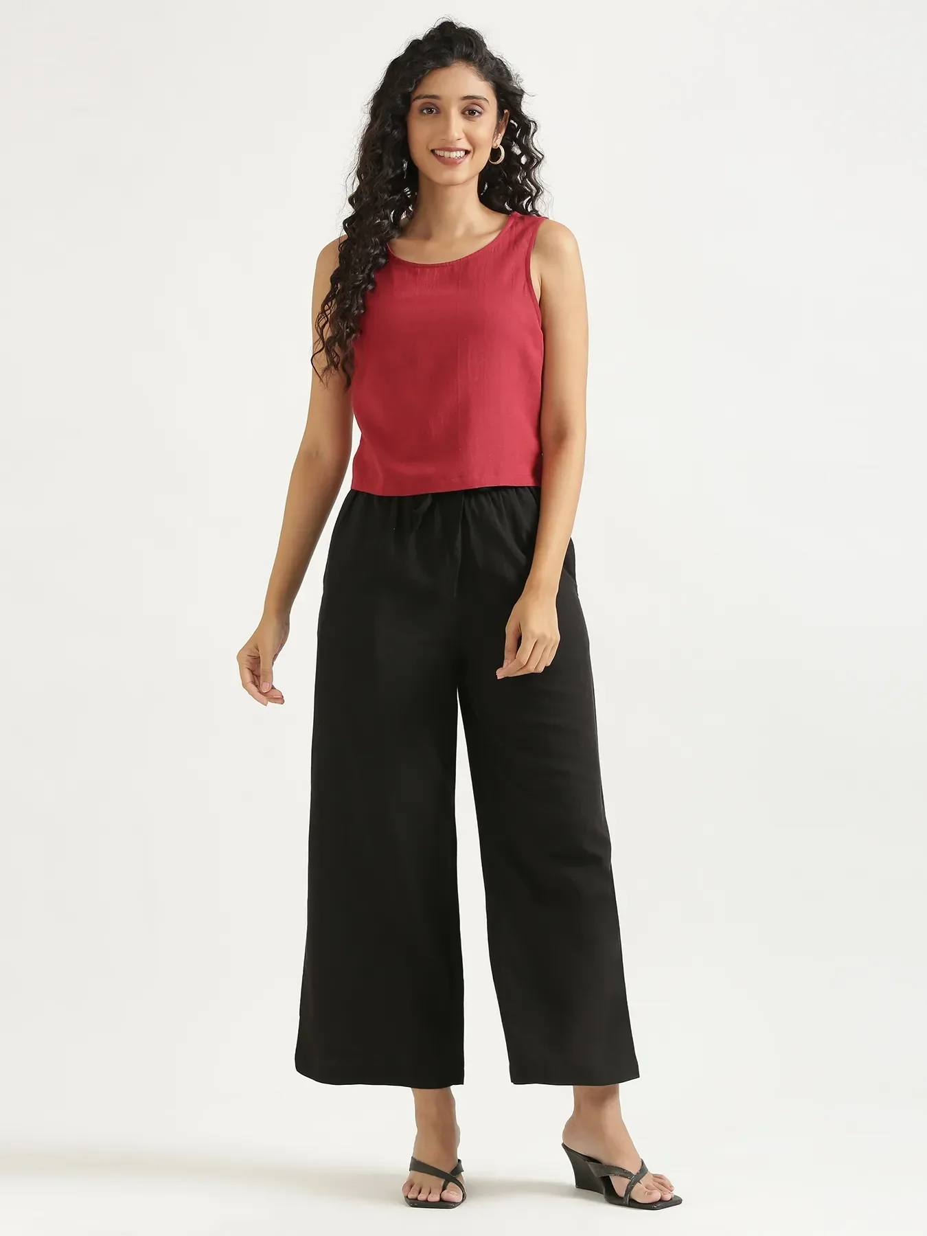 Women Maroon Flowy Linen Crop Top - Image 12