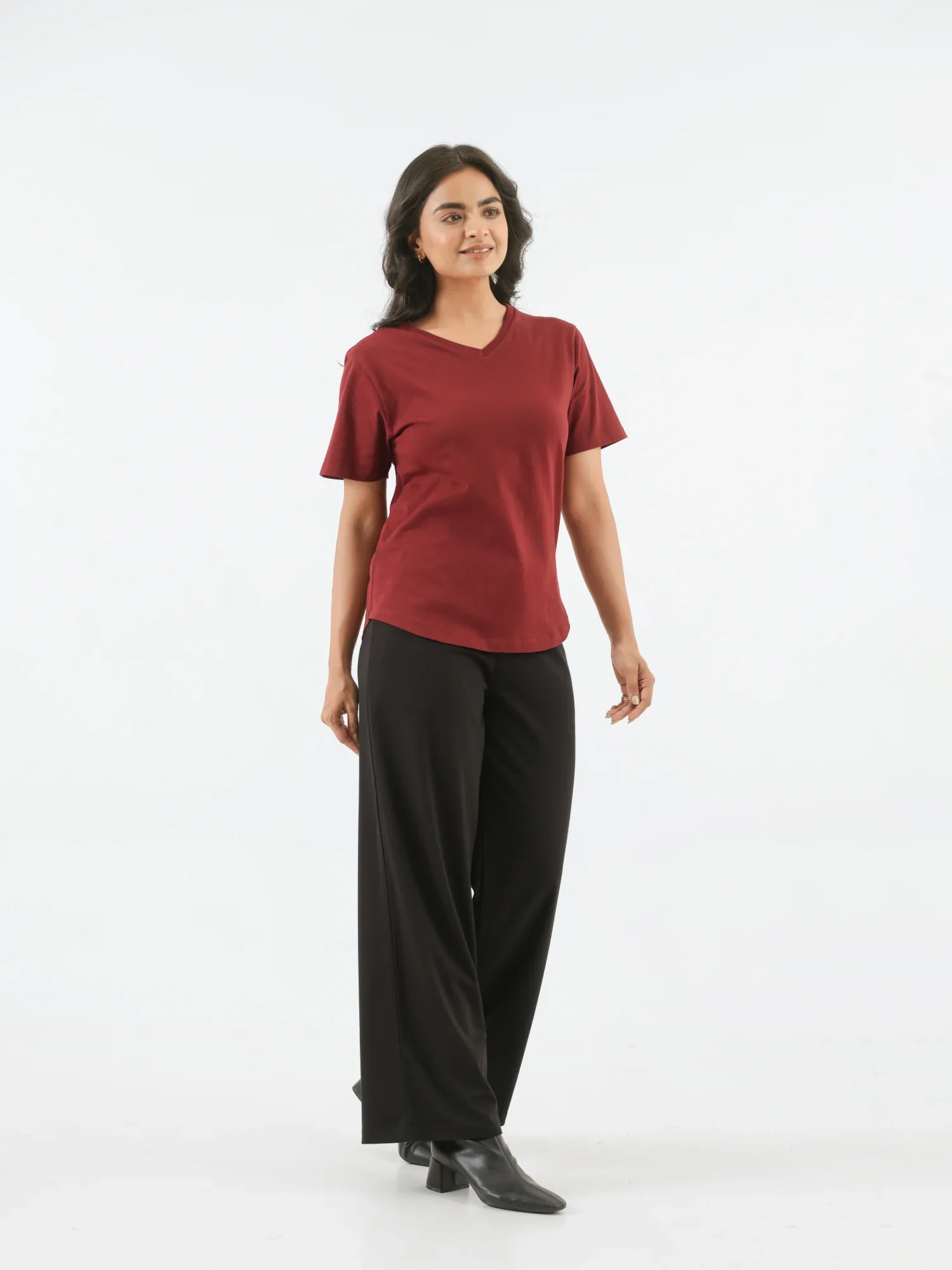 Women Maroon V-neck T-shirt - Image 3