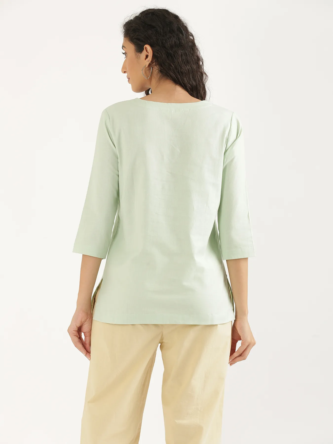 Women Mint Green Airy Linen Split Neck Short Kurta - Image 10
