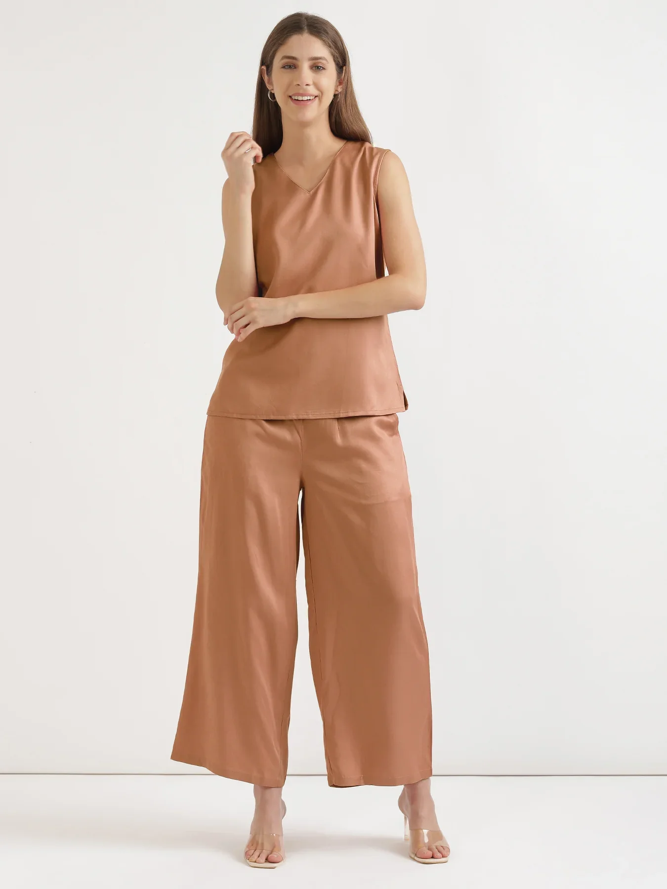 Women Mocha Mousse V-Neck Sleeveless Top - Image 3