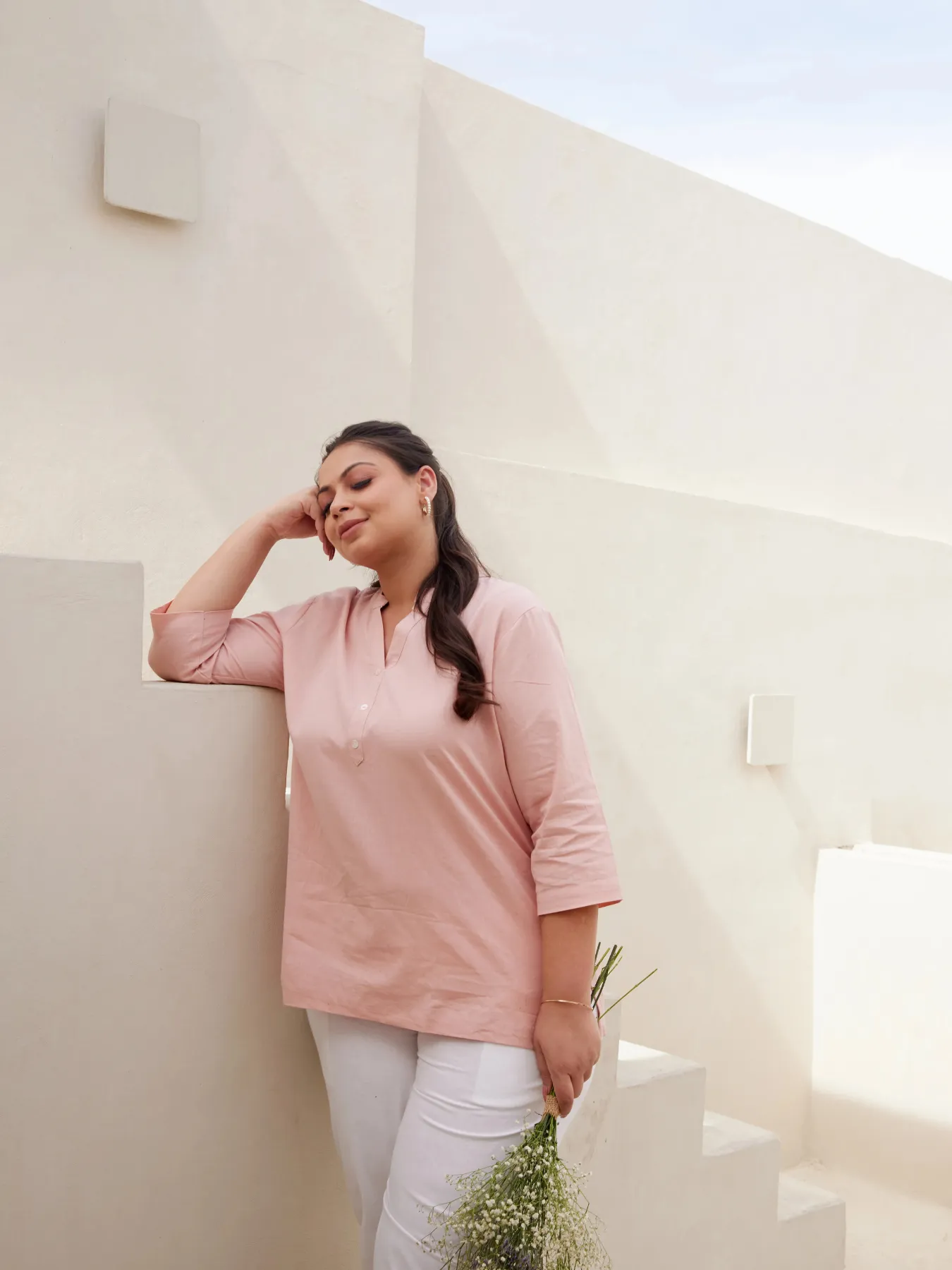Women Plus Size Salmon Pink Airy Linen Short Kurta - Image 4