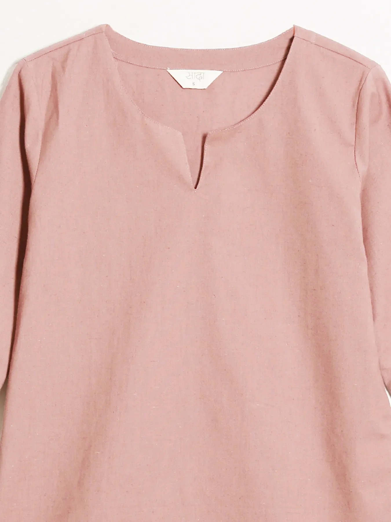 Women Salmon Pink Airy Linen Split Neck Short Kurta - Image 11