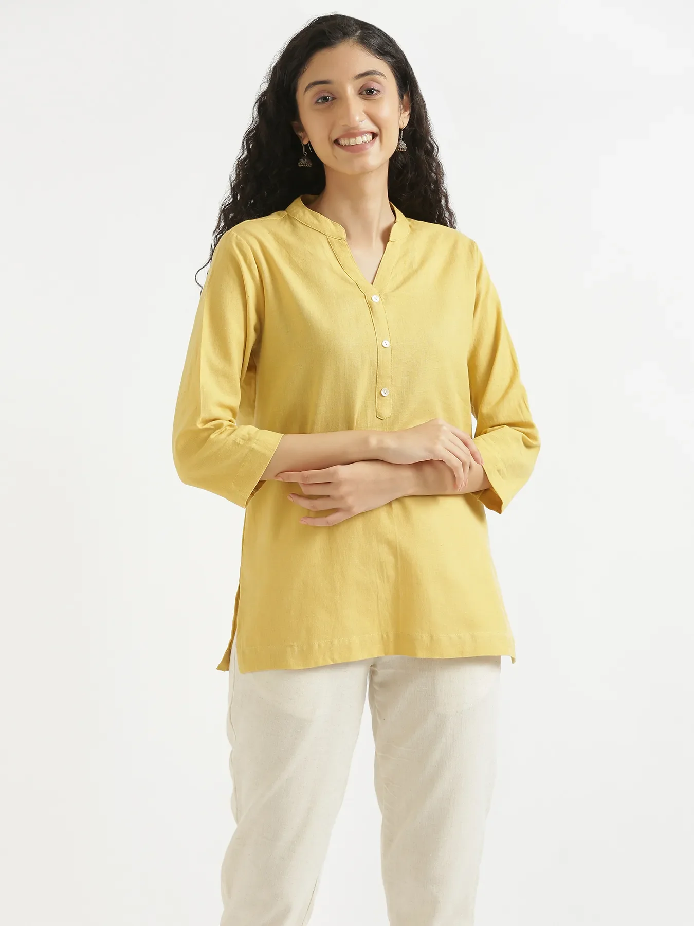 Women Yellow Airy Linen Short Kurta - Image 3