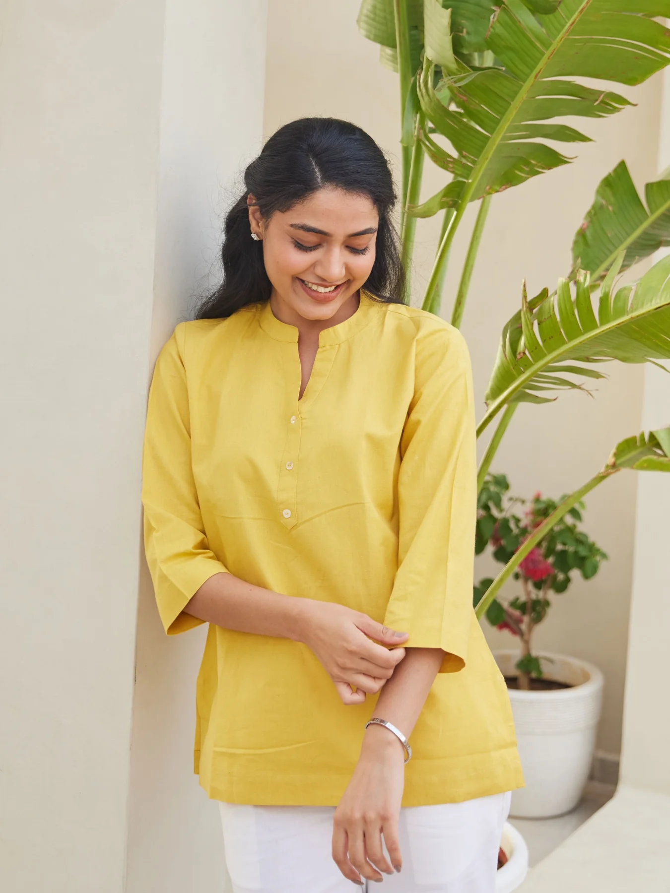 Women Yellow & Mint Green Short Kurta - Image 4